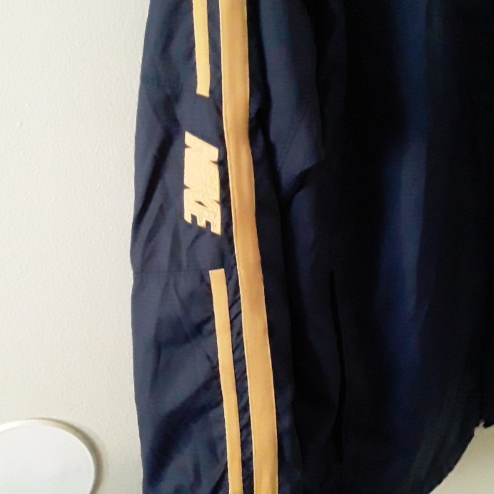 Men Jacket - Picture 2 of 7